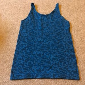 Two fitted aventura casual tanks, small